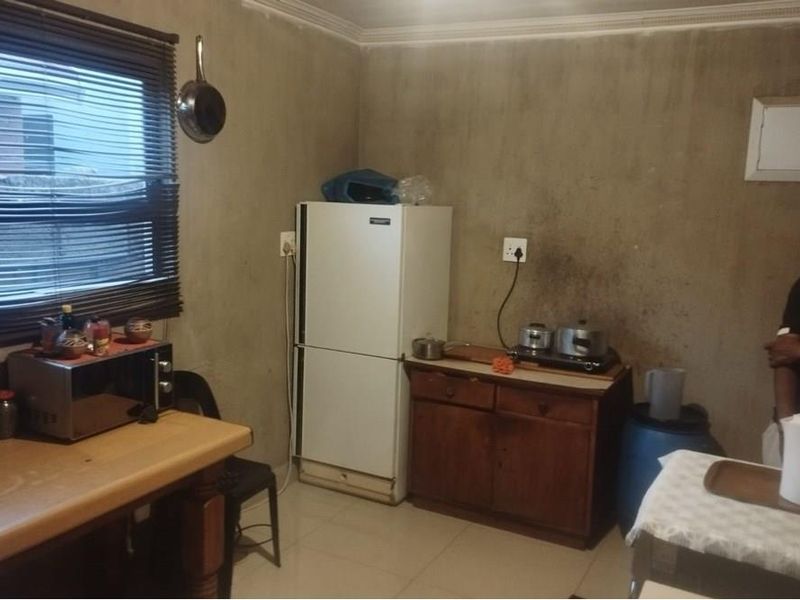 Apartment For Sale in Thulani, Soweto - Photo 7