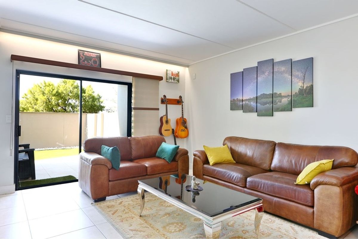 Apartment For Sale in The Polofields, Waterfall, Midrand - Photo 2