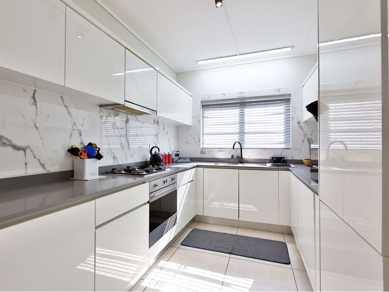 Apartment For Sale in The Polofields, Waterfall, Midrand - Photo 6