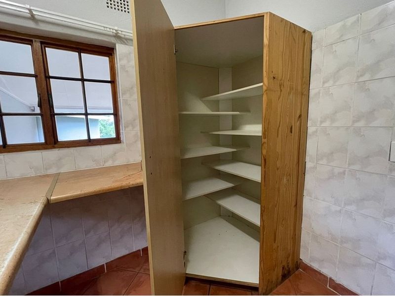 House For Sale with 2 bed Cottage in White River - Photo 7