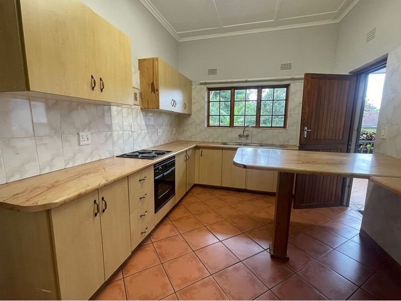 House For Sale with 2 bed Cottage in White River - Photo 10