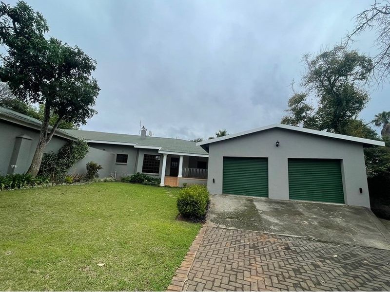 House For Sale with 2 bed Cottage in White River - Photo 2