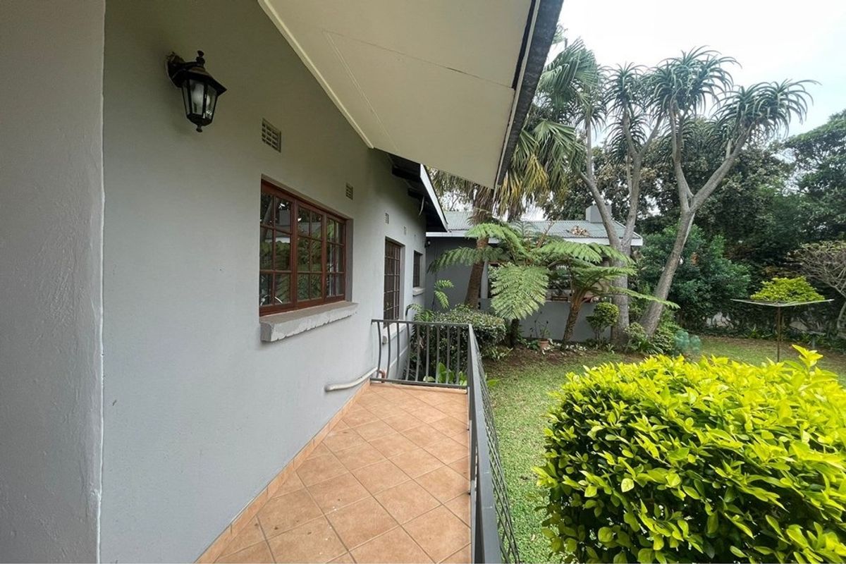 House For Sale with 2 bed Cottage in White River - Photo 4