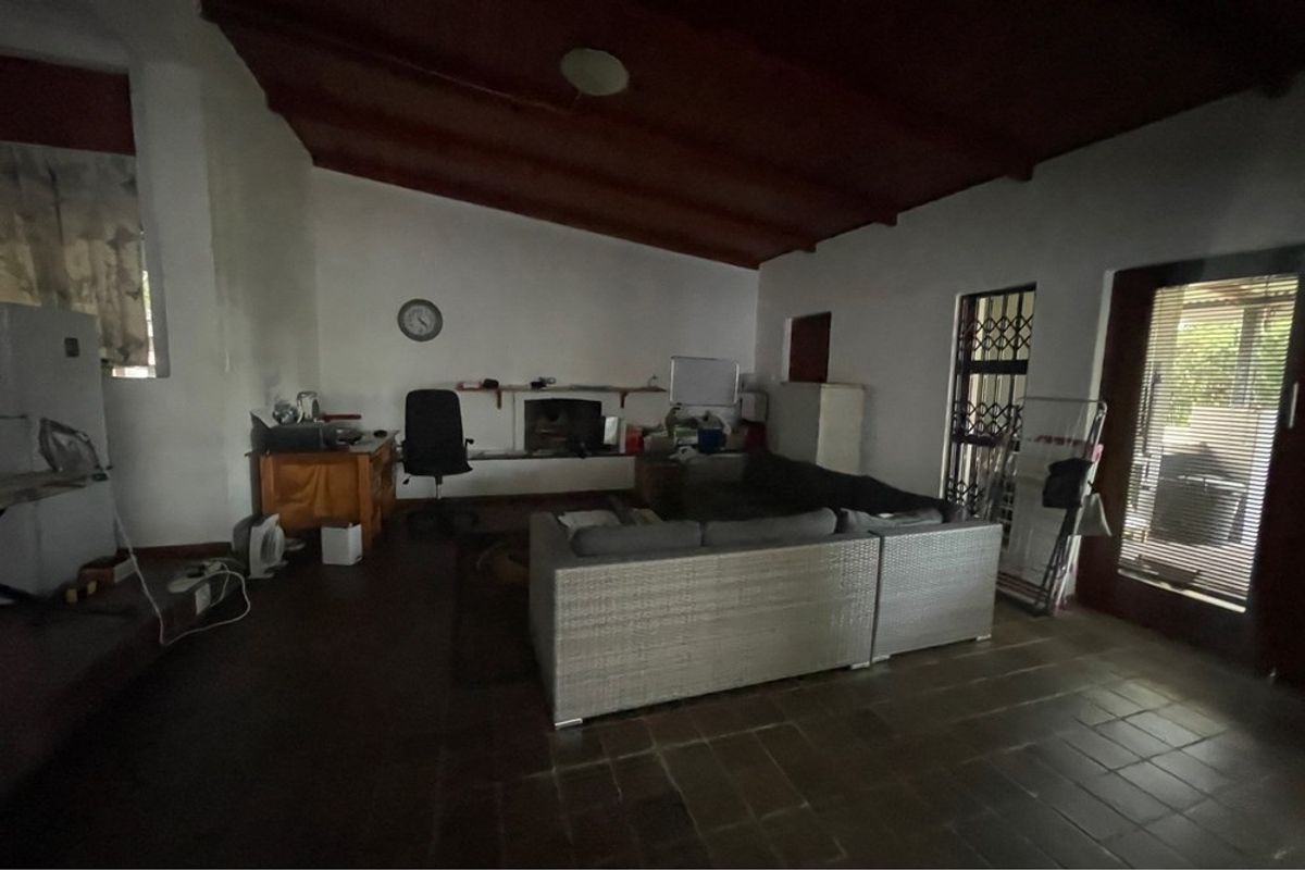 Apartment For Sale in White River Rural, White River - Photo 3