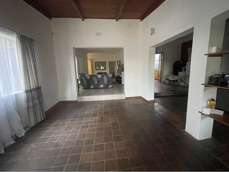 Apartment For Sale in White River Rural, White River - Photo 6