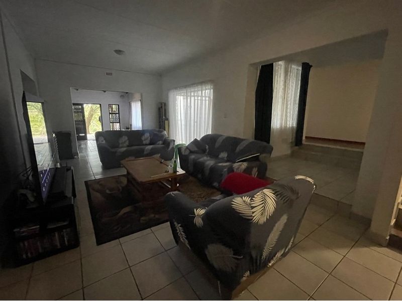 Apartment For Sale in White River Rural, White River - Photo 5