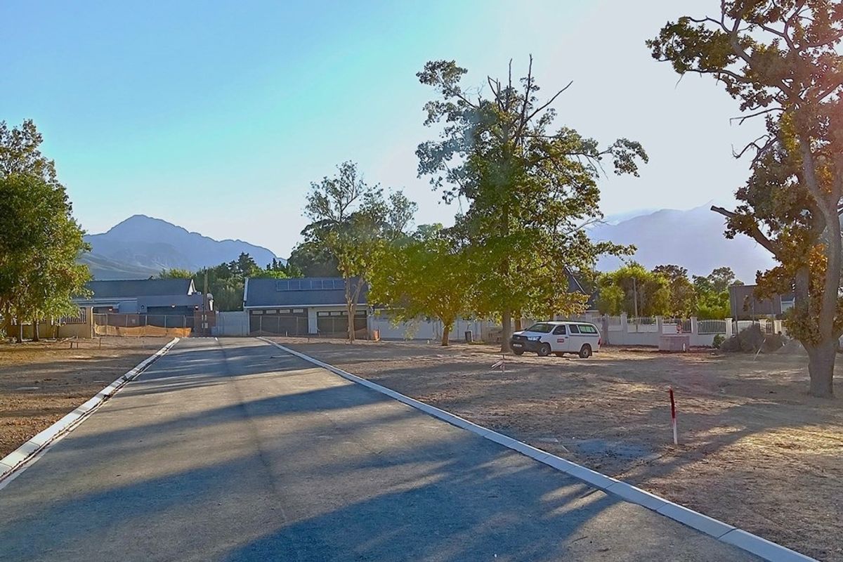 A Rare Chance to Build Two Properties on One Stand within Prime Location in Secure Estate - Photo 2