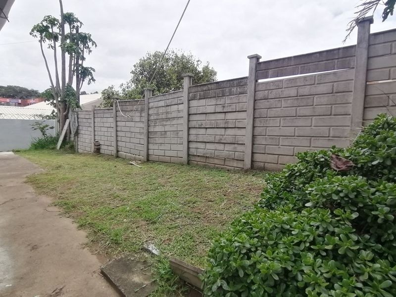 Townhouse For Sale in Manaba Beach, Margate, KwaZulu Natal - Photo 6