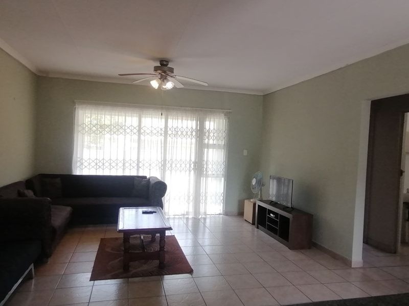 Townhouse For Sale in Manaba Beach, Margate, KwaZulu Natal - Photo 9
