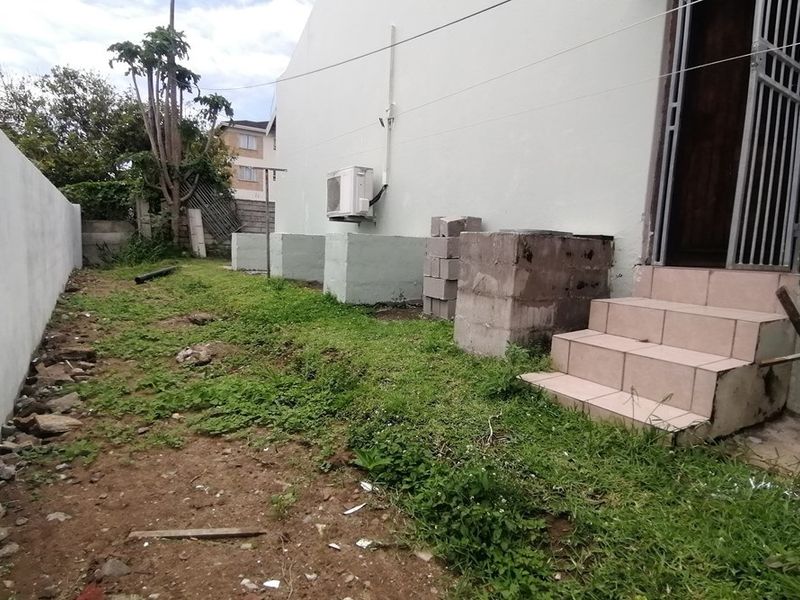 Townhouse For Sale in Manaba Beach, Margate, KwaZulu Natal - Photo 3