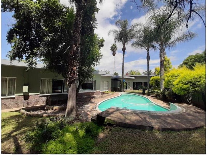 House For Sale in Huttenheights, Newcastle, KwaZulu Natal - Photo 1