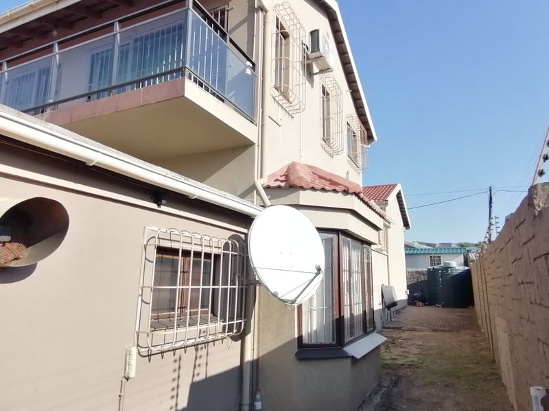 Shelly Beach. Investment Home Close To Mall And Beach - Photo 8