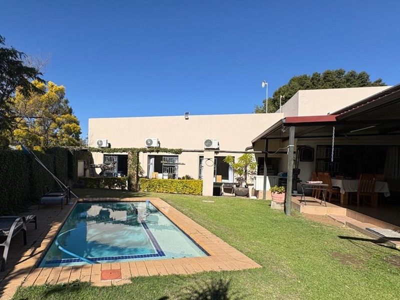 House For Sale in Schuinshoogte, Newcastle, KwaZulu Natal - Photo 1