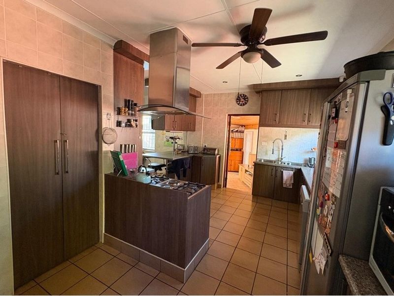 House For Sale in Schuinshoogte, Newcastle, KwaZulu Natal - Photo 5