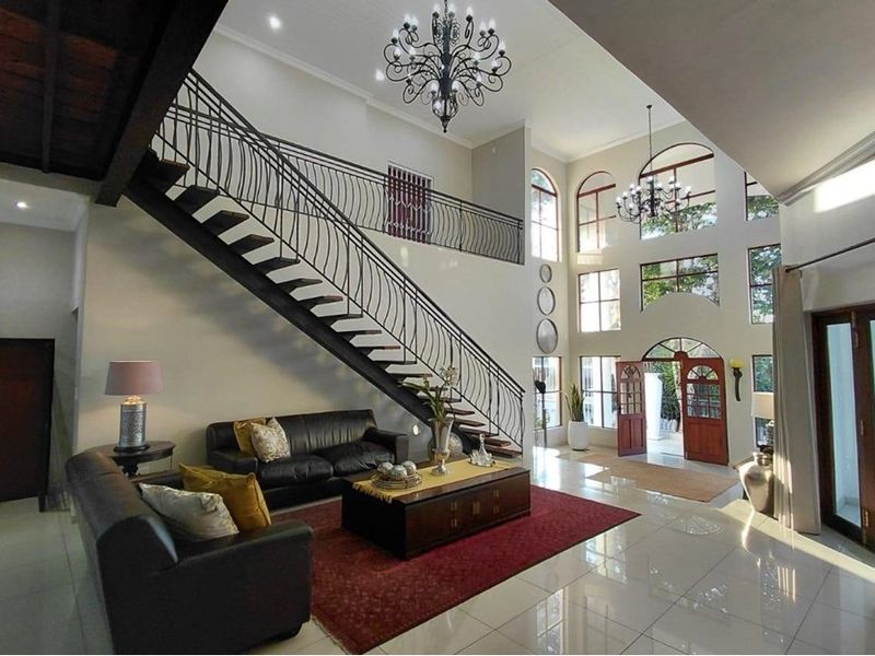 Guest House For Sale in Groenkloof, Pretoria - Photo 10