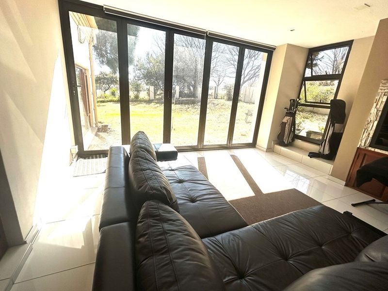 Apartment For Sale in Kosmosdal, Centurion - Photo 9