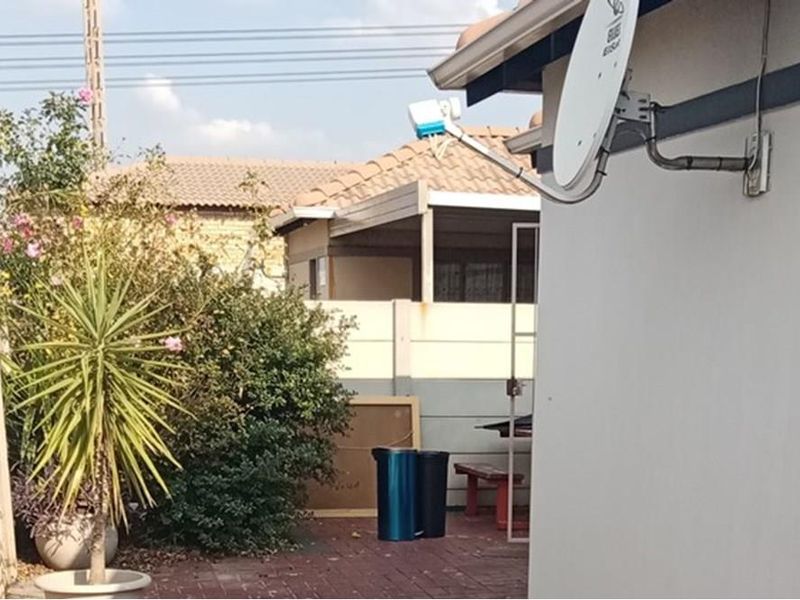 House For Sale in Leopard's Rest Security Estate, Albertsdal, Alberton - Photo 3