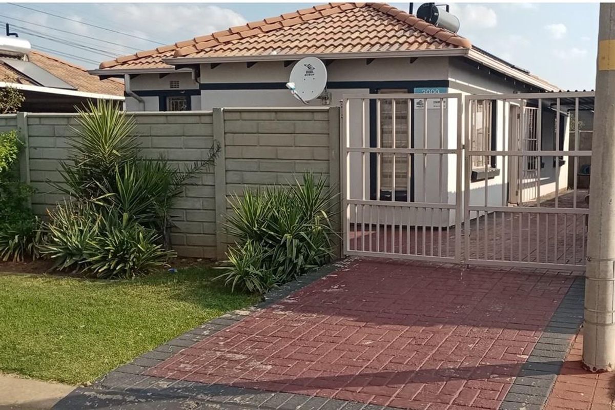 House For Sale in Leopard's Rest Security Estate, Albertsdal, Alberton - Photo 4