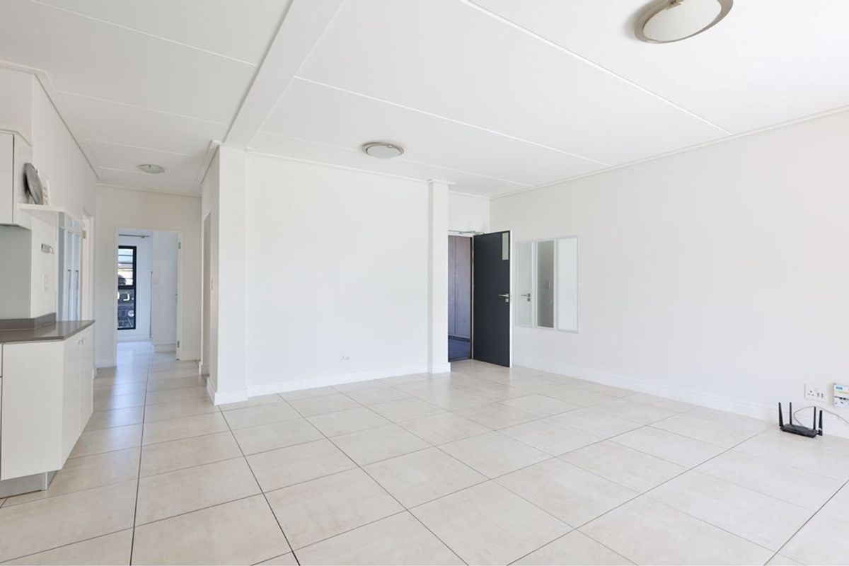 Apartment For Sale in The Polofields, Waterfall, Midrand - Photo 2