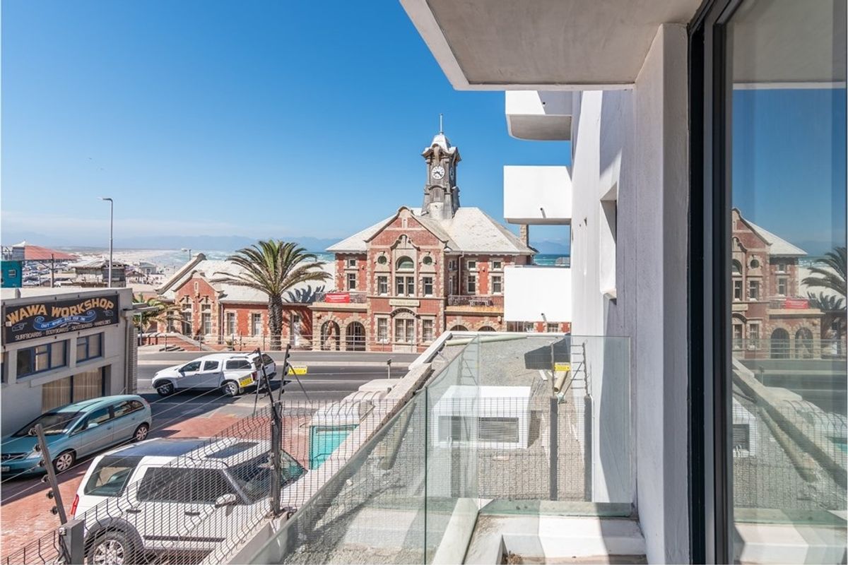 Funky 1 bedroom Apartment to Rent in Muizenberg, Cape Town - Photo 5