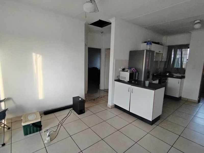 Apartment For Sale in Richards Bay, Richards Bay, KwaZulu Natal - Photo 2
