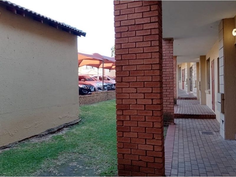 Apartment For Sale in Midrand - Photo 8