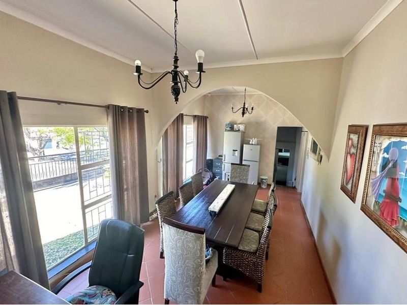 Family Home For Sale in Signal Hill, Newcastle, KwaZulu Natal - Photo 8