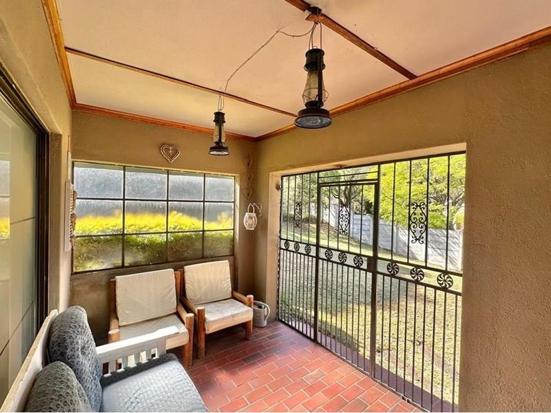 Family Home For Sale in Signal Hill, Newcastle, KwaZulu Natal - Photo 6