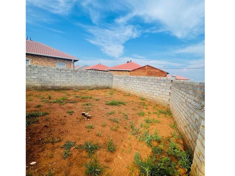House For Sale in Lufhereng, Soweto - Photo 7