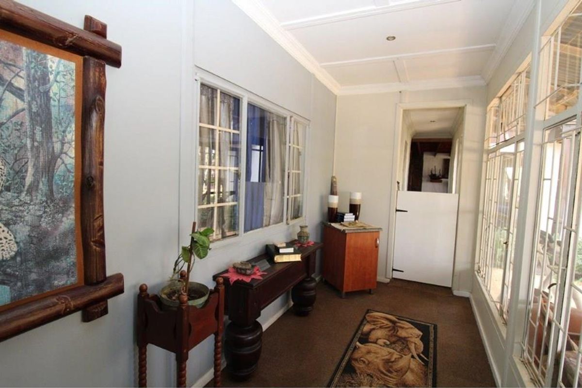 Revenue earning smallholding with lots of water, Bela-Bela, South Africa. - Photo 5