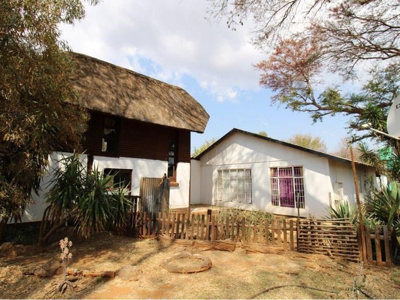 Revenue earning smallholding with lots of water, Bela-Bela, South Africa. - Photo 3