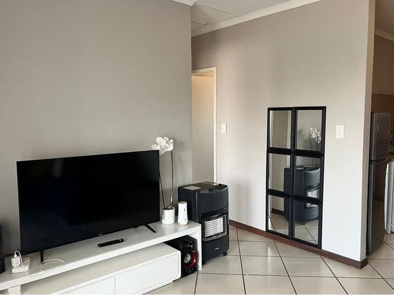 Apartment For Sale in Sagewood, Midrand - Photo 2