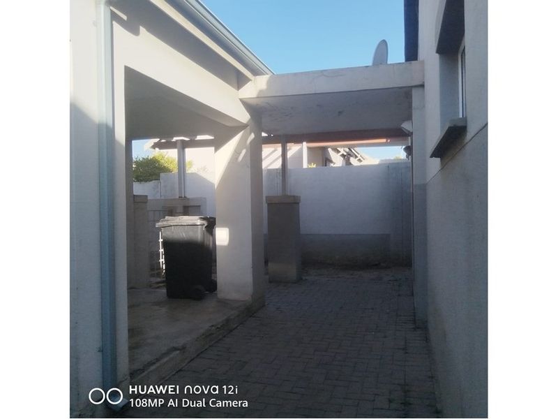House For Sale in Die Heuwel, Witbank - Photo 3
