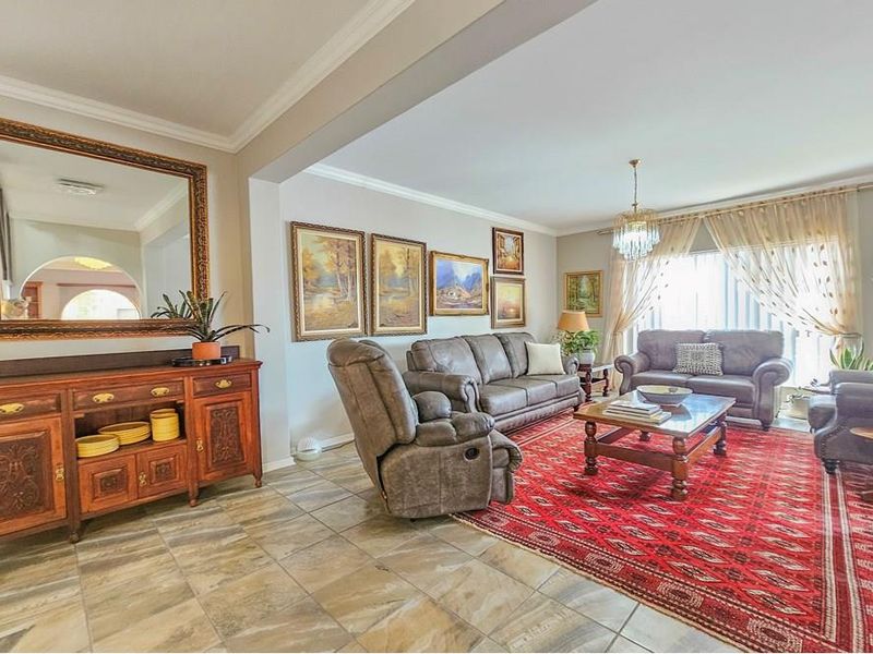 Exclusive Mandate: Sea-View House for Sale in Tamarisk Square, Jeffreys Bay - Photo 7