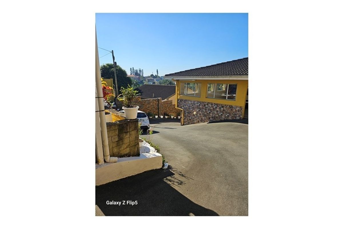 House For Sale in Claire Estate, Durban, KwaZulu Natal - Photo 2