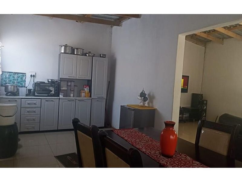 House For Sale in Eldorado Park, Soweto - Photo 7