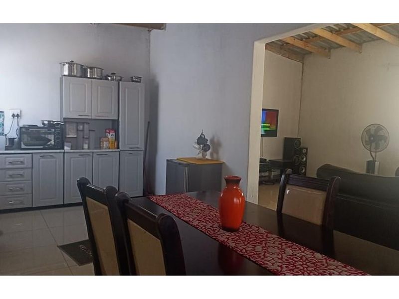 House For Sale in Eldorado Park, Soweto - Photo 6