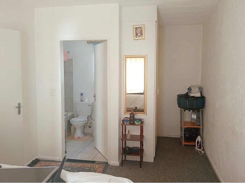 Apartment For Sale in Allen's Nek, Roodepoort - Photo 7