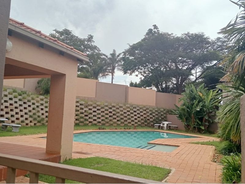 Apartment For Sale in Allen's Nek, Roodepoort - Photo 10