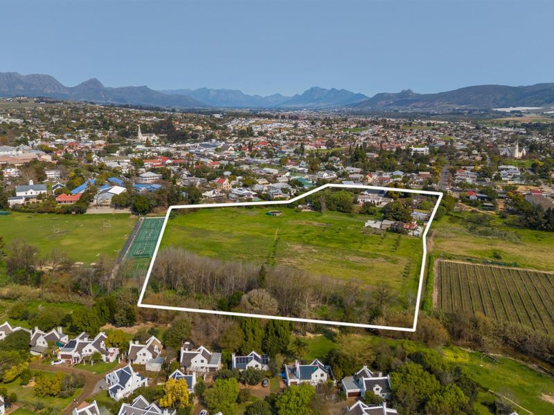 Provence Estate – Multifunctional Lifestyle Property in Wellington - Photo 3