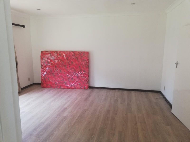 House For Sale in Lyndhurst, Johannesburg - Photo 5