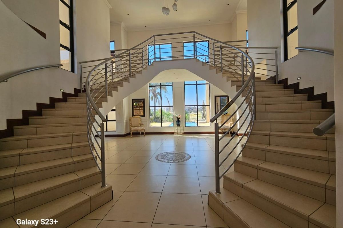 House For Sale  In Mooikloof In The East Of Pretoria - Photo 5