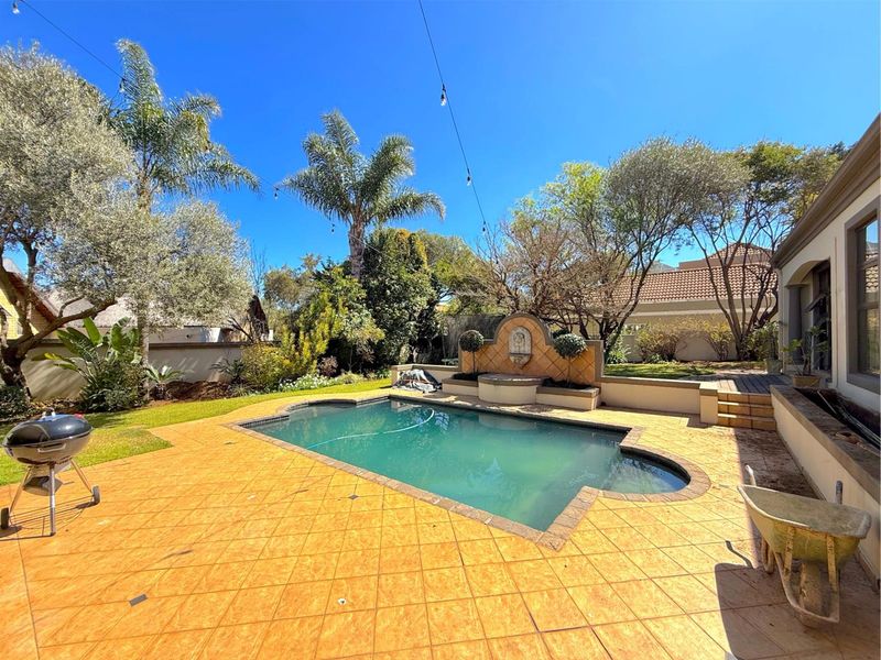 Stylish Family Home for Rent in Dainfern Golf Estate - Photo 10