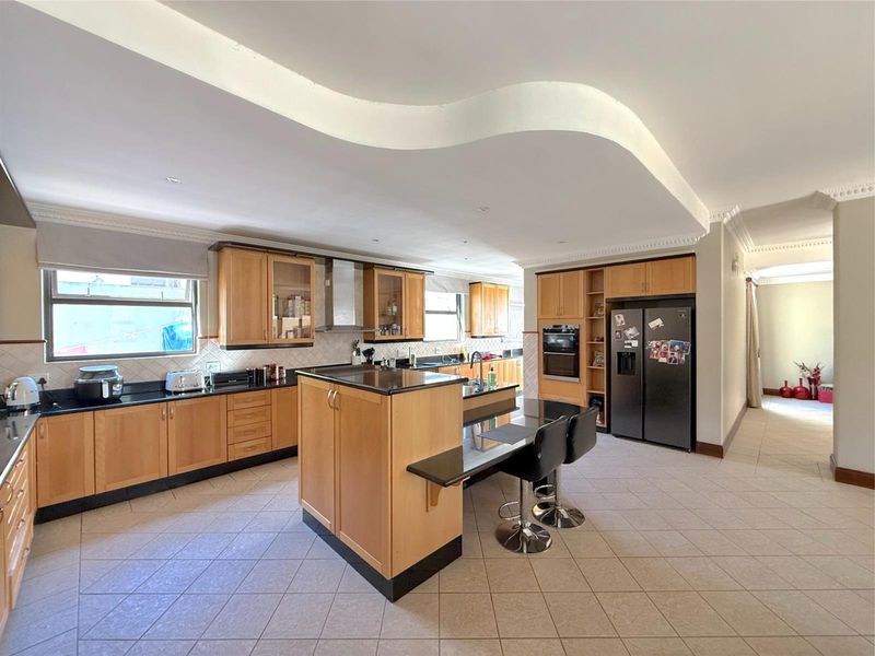 Stylish Family Home for Rent in Dainfern Golf Estate - Photo 8