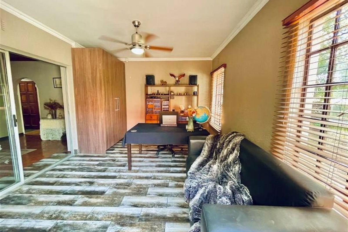 A Family Haven That Blends Comfort, Space, and Sustainable Living - Photo 5