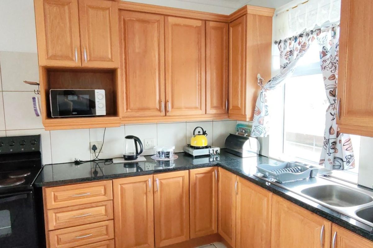 Apartment For Sale in Uvongo, Margate, KwaZulu Natal - Photo 4