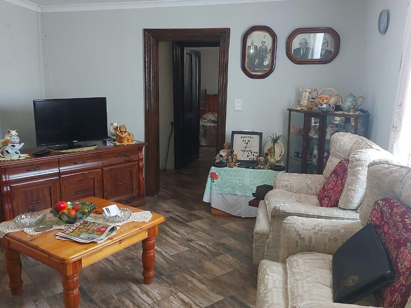 House For Sale in Ladismith - Photo 9