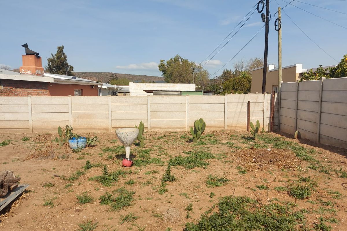 House For Sale in Ladismith - Photo 4