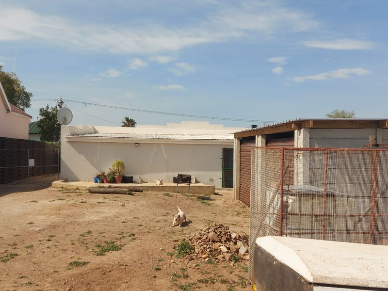 House For Sale in Ladismith - Photo 3