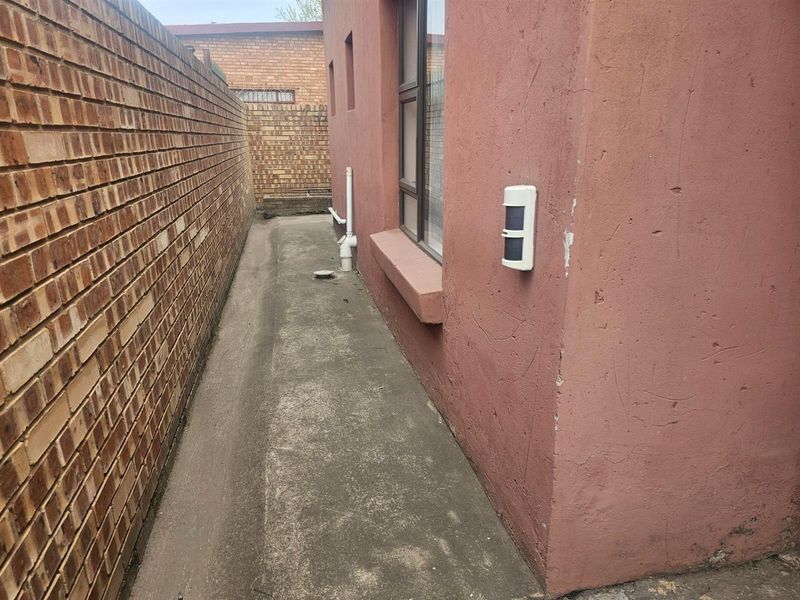 House For Sale in Eastdene, Middelburg - Photo 6